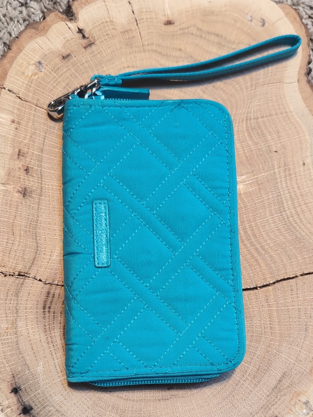 Vera Bradley Turquoise Sea Grab & Go Wristlet Bag Quilted Strap Wallet - Picture 9 of 10